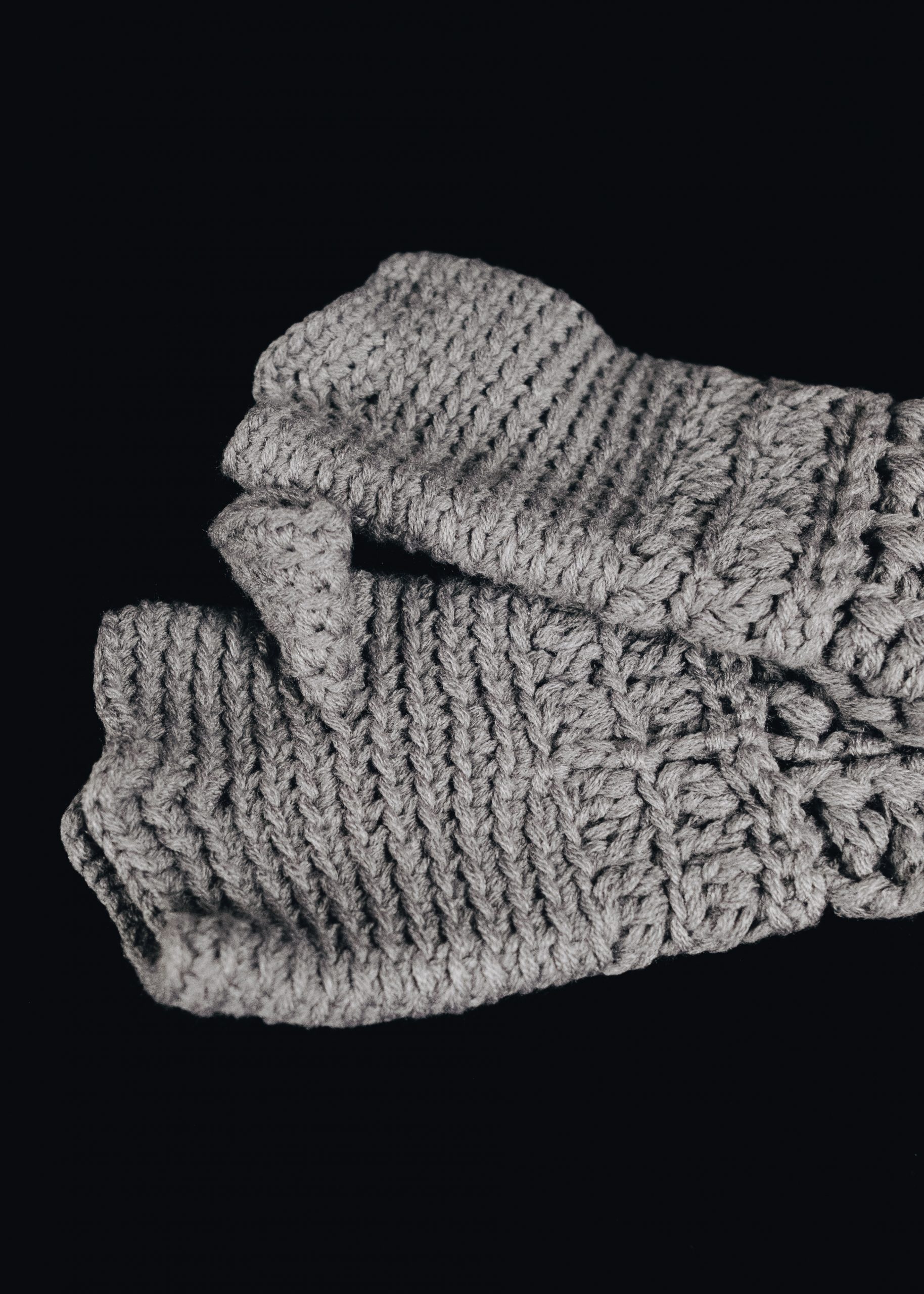 Knitted Knight Helmet Or Gauntlets The Knights Vault